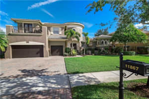 11867 NW 69th Pl, Tamarac, FL 33321, Sold 11/26/19