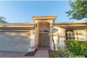 10861 NW 36th St, Sunrise, FL 33351, Sold 01/31/19
