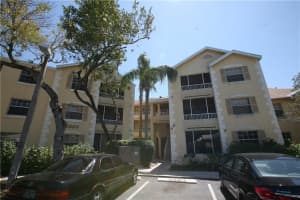 2803 N Oakland Forest Dr, Oakland Park, FL 33309, Sold 02/15/19
