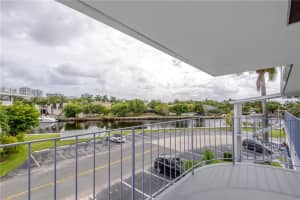 470 Paradise Isle Blvd, Hallandale Beach, FL 33009, Sold 01/07/19