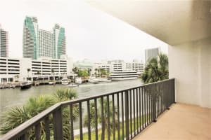 400 Leslie Dr, Hallandale Beach, FL 33009, Sold 06/14/19