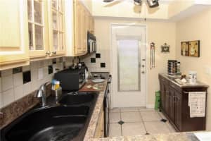1040 SE 4th Ave, Deerfield Beach, FL 33441, Sold 02/28/19