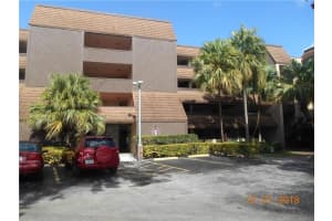 471 Ives Dairy Rd, Miami, FL 33179, Sold 03/15/19