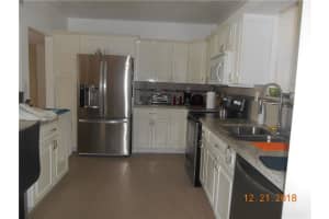 471 Ives Dairy Rd, Miami, FL 33179, Sold 03/15/19