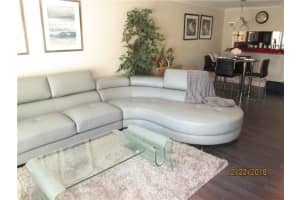 3070 S Oakland Forest Dr, Oakland Park, FL 33309, Sold 04/26/19