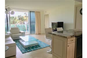 333 NE 21st Ave, Deerfield Beach, FL 33441, Sold 08/17/20