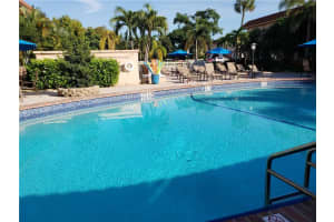 639 W Oakland Park Blvd, Wilton Manors, FL 33311, Sold 04/11/19