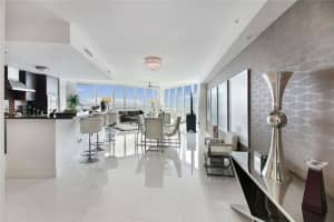 1 N Ocean Blvd, Pompano Beach, FL 33062, Sold 01/15/20