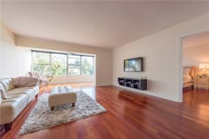 818 SE 4th St, Fort Lauderdale, FL 33301, Sold 04/15/19