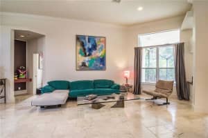 367 Mallard Rd, Weston, FL 33327, Sold 06/03/19
