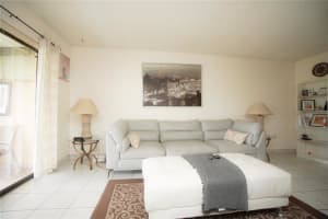 960 SW 113th Terrace, Pembroke Pines, FL 33025, Sold 03/16/20