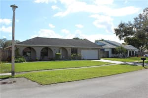 10250 SW 49th Ct, Cooper City, FL 33328, Sold 04/12/19