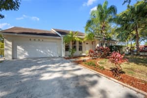 5001 SW 104th Ave, Cooper City, FL 33328, Sold 02/28/19