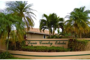 4420 SW 74th Terrace, Davie, FL 33314, Sold 04/26/19