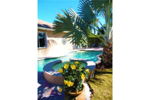 4420 SW 74th Terrace, Davie, FL 33314, Sold 04/26/19