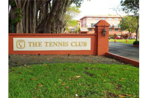 680 Tennis Club Dr, Fort Lauderdale, FL 33311, Sold 08/09/19
