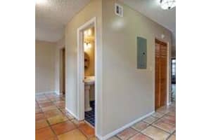 5018 S University Dr, Davie, FL 33328, Sold 06/20/19