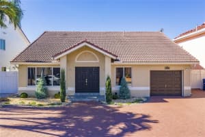 18782 NW 80th Ave, Hialeah, FL 33015, Sold 03/26/19