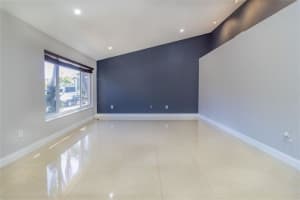 18782 NW 80th Ave, Hialeah, FL 33015, Sold 03/26/19