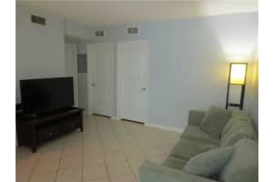 2660 NE 8th Ave, Wilton Manors, FL 33334, Sold 09/17/19