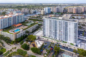 3015 N Ocean Blvd #9e, Fort Lauderdale, FL 33308, Sold 05/15/19