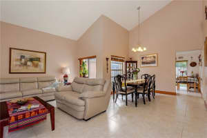 18920 NW 63rd Ct Cir, Hialeah, FL 33015, Sold 04/30/19