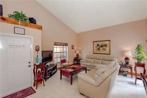 18920 NW 63rd Ct Cir, Hialeah, FL 33015, Sold 04/30/19