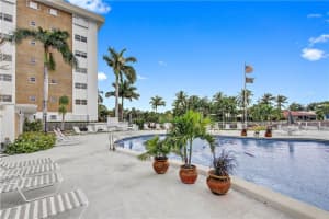 3040 NE 16th Ave #102a, Oakland Park, FL 33334, Sold 09/27/19