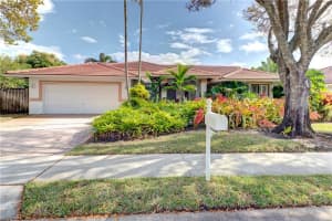 10220 SW 12th St, Pembroke Pines, FL 33025, Sold 03/29/19
