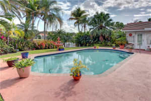 10220 SW 12th St, Pembroke Pines, FL 33025, Sold 03/29/19