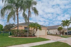 5911 W Grand Duke Cir, Tamarac, FL 33321, Sold 05/10/19