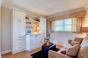 802 SE 7th St, Deerfield Beach, FL 33441, Sold 04/04/19