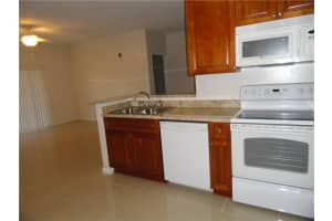 6952 SW 39th St, Davie, FL 33314, Sold 04/26/19