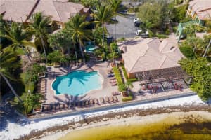 28 Via Lago, Boynton Beach, FL 33435, Sold 08/09/19