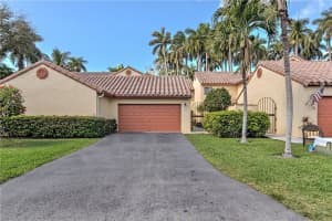 28 Via Lago, Boynton Beach, FL 33435, Sold 08/09/19