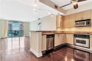 350 SE 2nd St, Fort Lauderdale, FL 33301, Sold 04/12/19