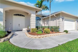 2999 Dovedale Ct, Wellington, FL 33414, Sold 04/30/19