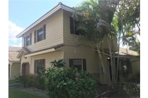 9190 Vineyard Lake Dr, Plantation, FL 33324, Sold 03/20/19