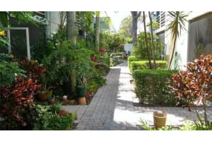1100 SE 5th Ct, Pompano Beach, FL 33060, Sold 05/03/19