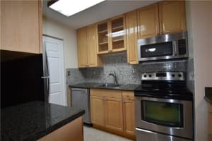 909 NE 199th St, Miami, FL 33179, Sold 03/26/19