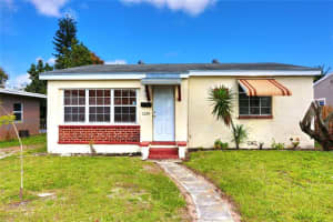 1214 NW 1st Ave, Fort Lauderdale, FL 33311, Sold 11/25/19