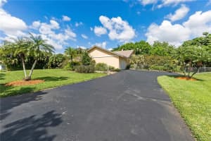 11841 Hermitage Dr, Plantation, FL 33325, Sold 04/10/19