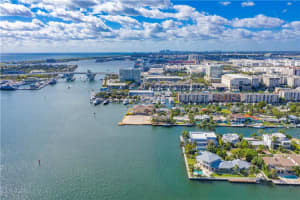 1749 SE 13th St, Fort Lauderdale, FL 33316, Sold 07/24/19