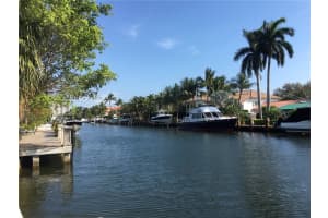 724 SE 25th Ave, Fort Lauderdale, FL 33301, Sold 07/28/20