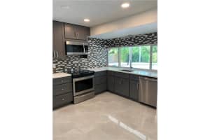 941 NW 8th St, Boca Raton, FL 33486, Sold 05/20/19