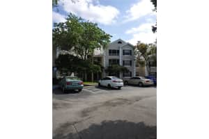 2880 N Oakland Forest Dr, Oakland Park, FL 33309, Sold 04/25/19