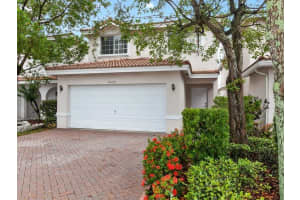 9450 NW 55th St, Sunrise, FL 33351, Sold 05/01/19