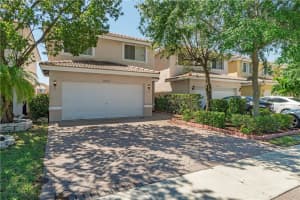 9450 NW 55th St, Sunrise, FL 33351, Sold 05/01/19