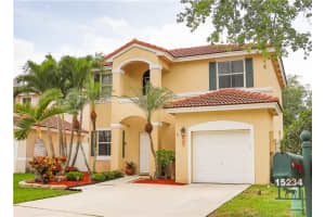 15234 SW 49th St, Davie, FL 33331, Sold 06/10/19