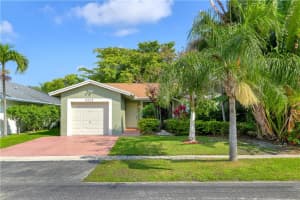 9323 NW 53rd St, Sunrise, FL 33351, Sold 05/31/19